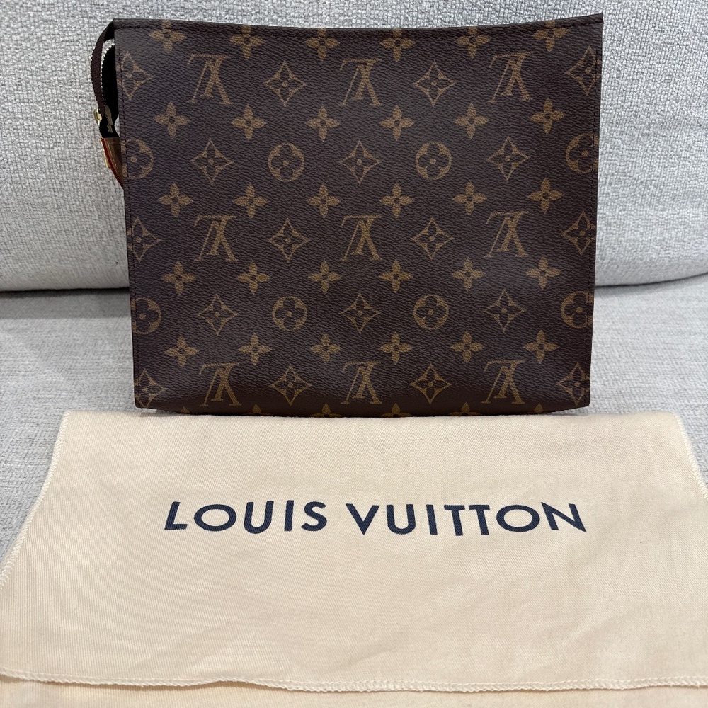 Louis Vuitton Toilette